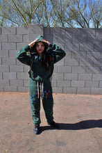 Load image into Gallery viewer, “GREEN STITCH” SWEATSUIT